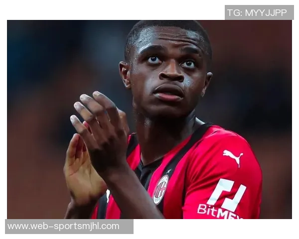 卡卢卢回忆托尼帕克劝留里昂并谈尤文心结与追随历程